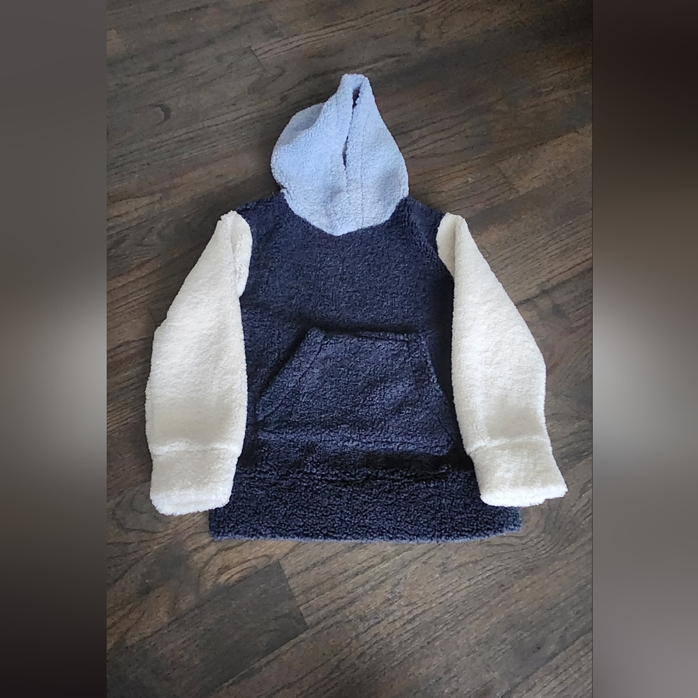 Kids sherpa like hoodie